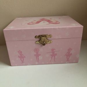 Ballerina Jewelry/Music Box